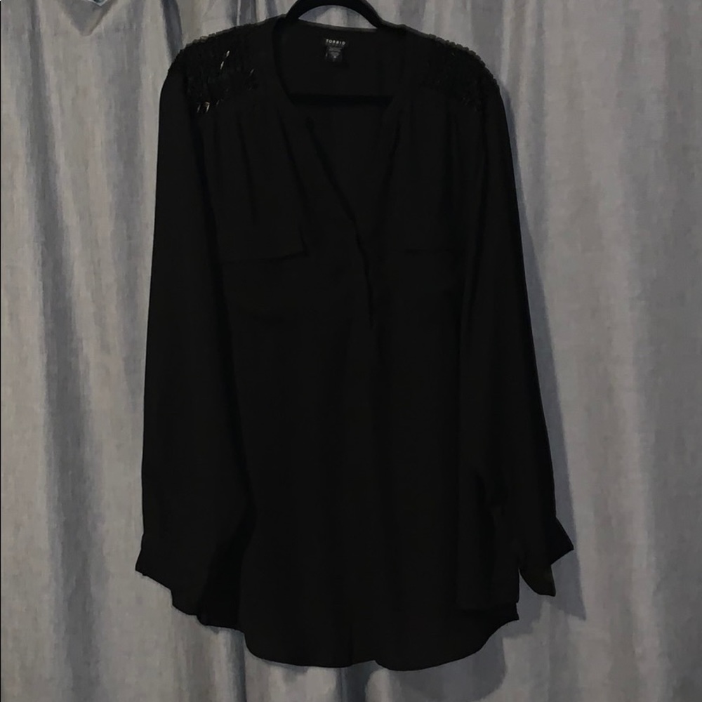Torrid black shoulder sequin long sleeve